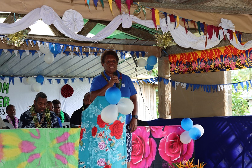 UNDP Rep Ms Vini Talai delivering her speech to Hunanawa Community